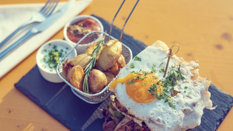 JoSchi Almgasthof Hochkar, © Martin Stellenberger/JoSchi Hochkar GmbH JoSchi Almgasthof Hochkar, © Martin Stellenberger/JoSchi Hochkar GmbH