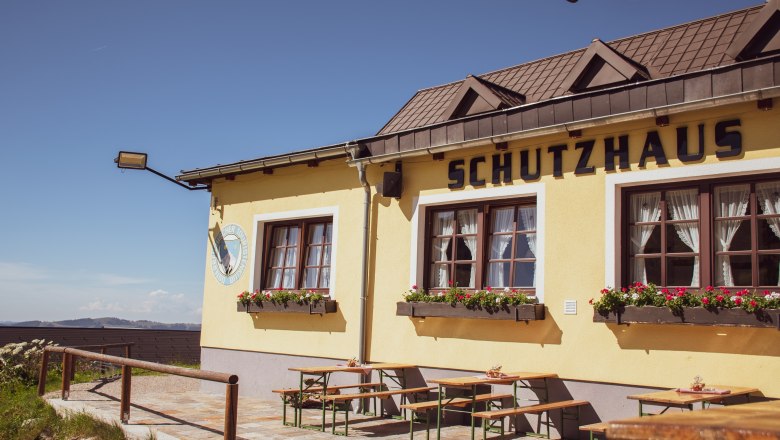 &Ouml;TK Hochkar refuge, &copy; Andrea Leichtfried