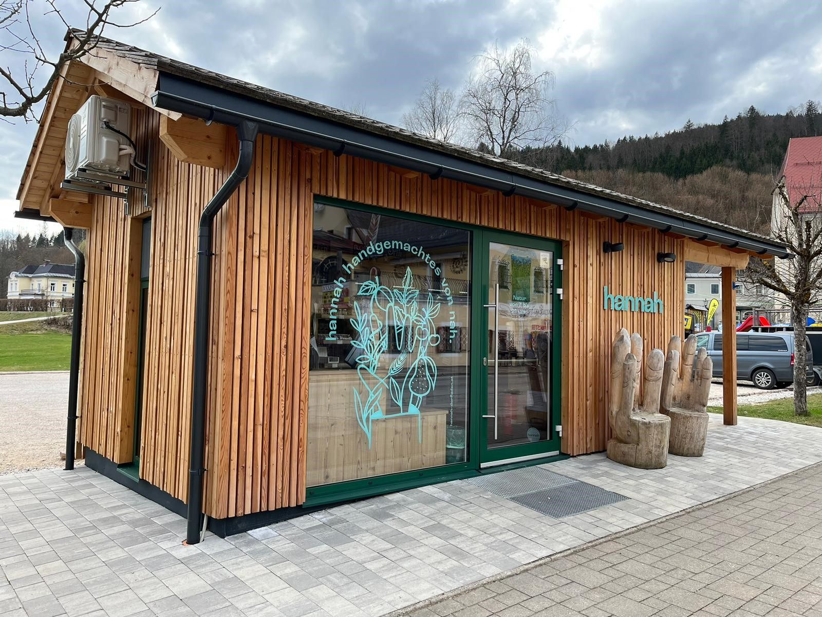 hannah village store exterior view