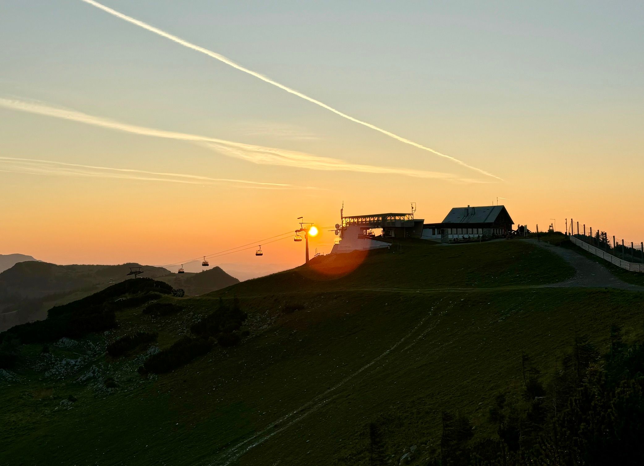 Sonnenaufgang bei der Hochkarbahn